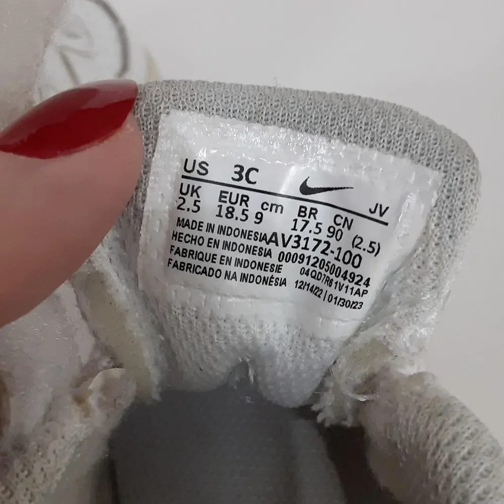 Nike Court Borough Low Top White Leather Sneaker Hook Loop Toddler 3 Basketball